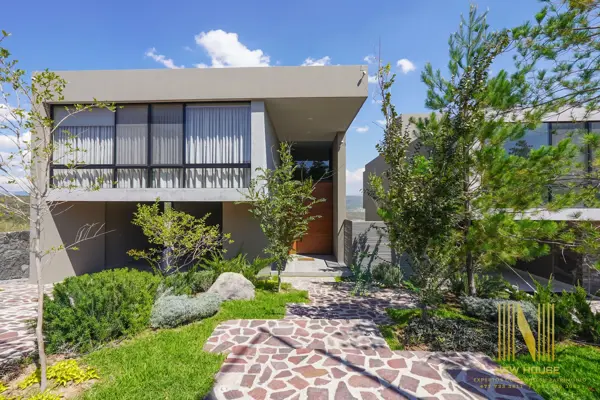 Casa en venta en Country Club Gran Jardín, León — foto 2 de 35