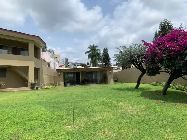 Casa en venta en Los Faroles, Cuernavaca — foto 2 de 52