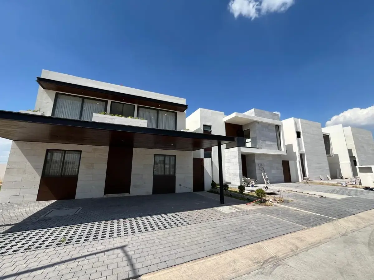 Casa en venta en El Condado, Corregidora — foto 1 de 30