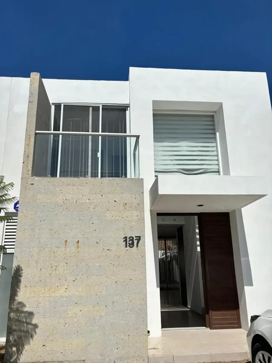 Casa en renta en Lomas de Angelópolis, San Andrés Cholula — foto 1 de 24