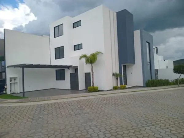 Casa en renta en Lomas de Angelópolis, San Andrés Cholula, Puebla Casa en renta en Lomas de Angelópolis, San Andrés Cholula, Puebla