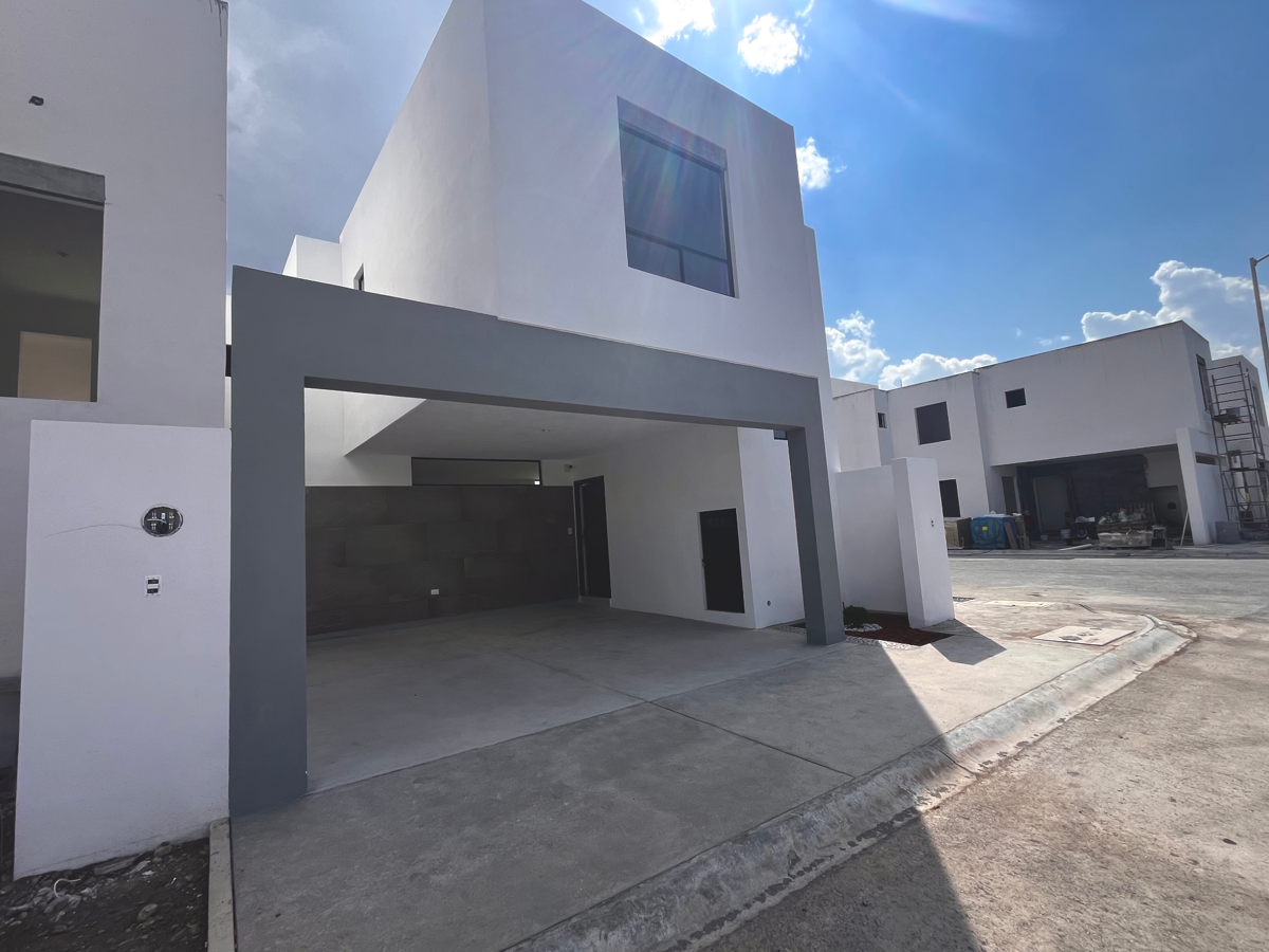 Casa en venta en Real del Sol, Saltillo — foto 1 de 17