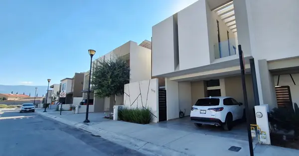 Casa en venta en Rincón de Alcántara, Saltillo — foto 2 de 22