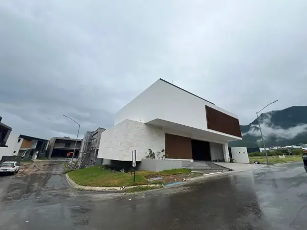 Casa en venta en Bosques de las Misiones Sector Encino, Santiago — foto 2 de 39