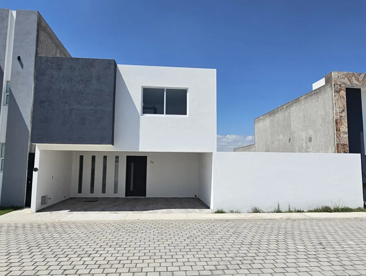 Casa en venta en San Bernardino Tlaxcalancingo, San Andrés Cholula — foto 1 de 24