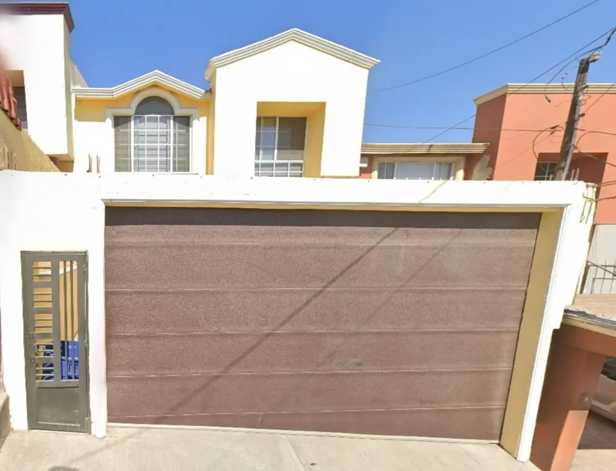 Casa en venta en Urias, Tijuana — foto 1 de 11