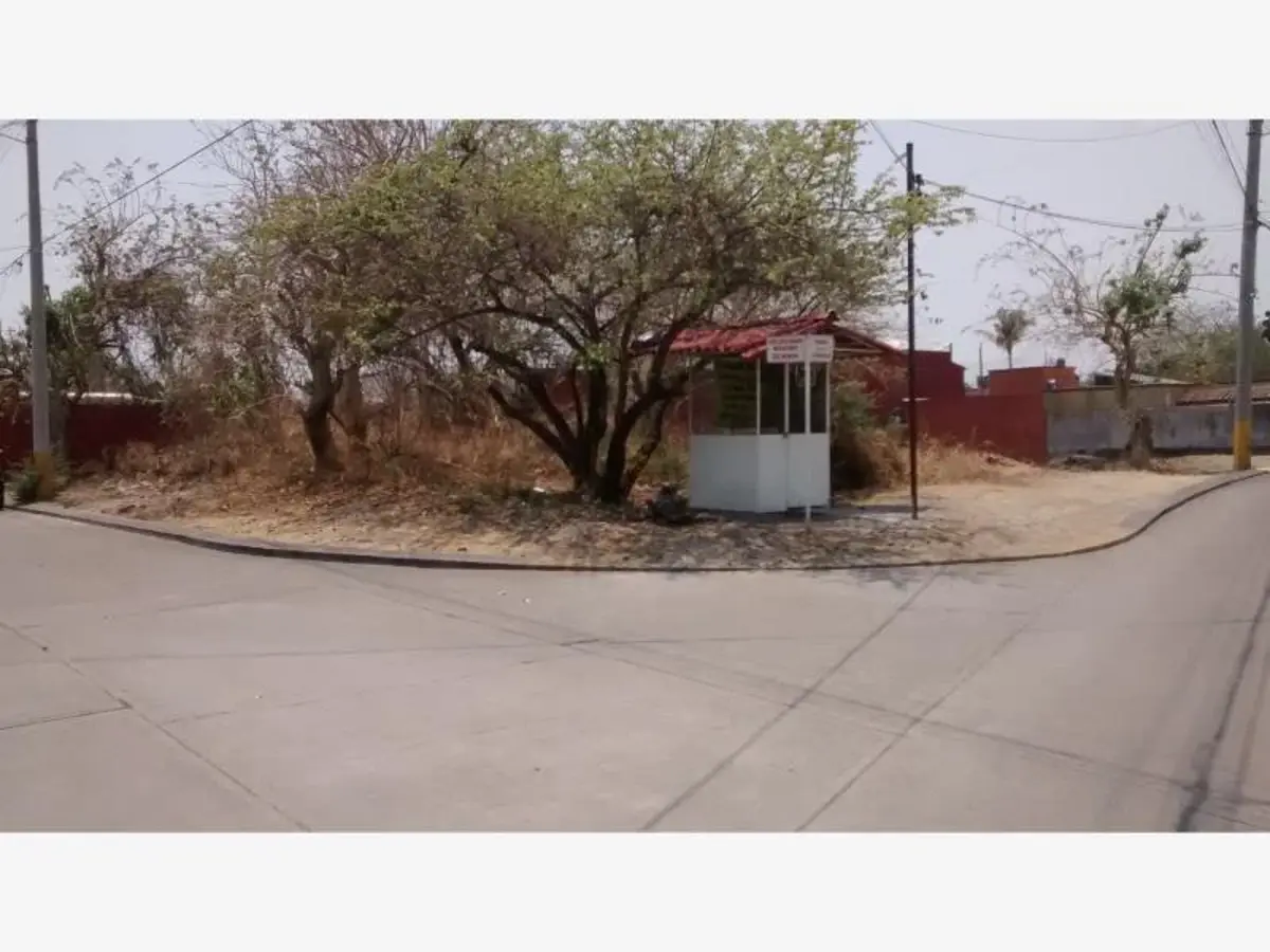 Terreno en venta en Las Fincas, Jiutepec — foto 1 de 3