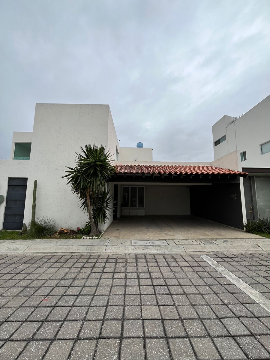 Casa en venta en La Carcaña, San Pedro Cholula — foto 1 de 13