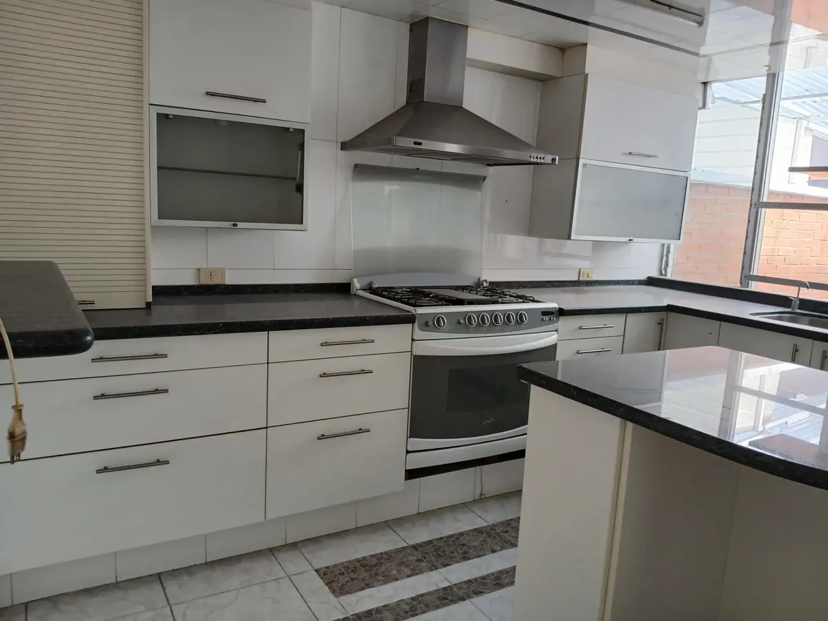 Casa en venta en Ciudad Satelite, Naucalpan de Juárez — foto 1 de 16
