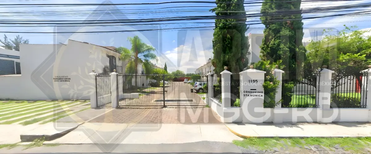 Casa en venta en Villas del Ixtepete, Zapopan — foto 1 de 60
