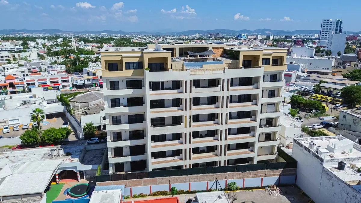 Departamento en venta en Zona Dorada, Mazatlán — foto 1 de 43