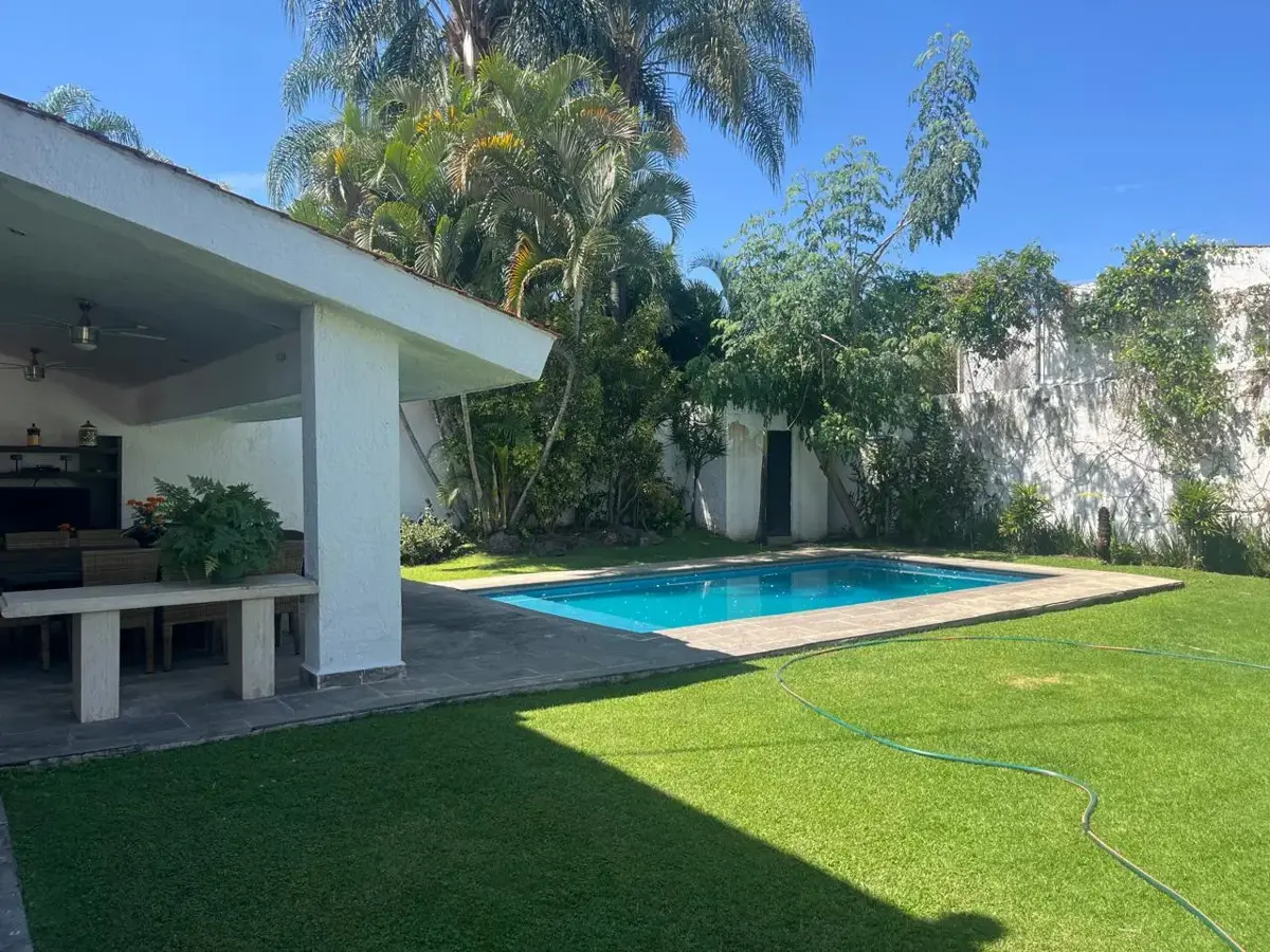 Casa en venta en Lomas Del Valle, Zapopan — foto 1 de 20