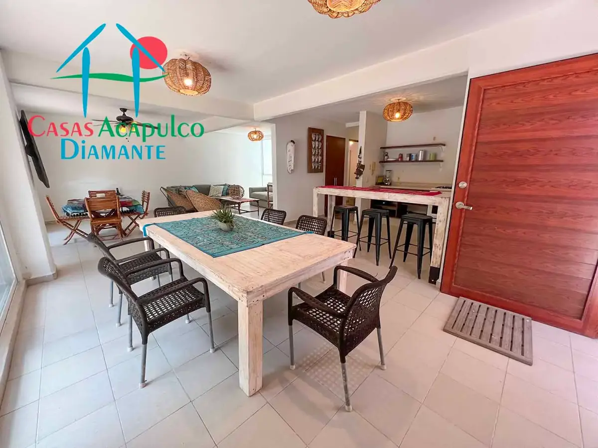 Comodidad y funcionalidad en Acapulco: departamento de una planta con patio privado Comodidad y funcionalidad en Acapulco: departamento de una planta con patio privado