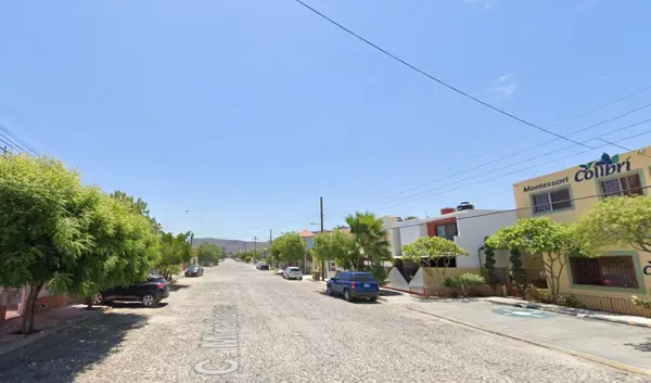 Casa en venta en Bella Vista, La Paz — foto 2 de 12