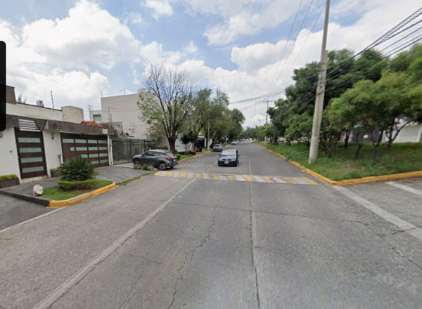 Casa en venta en Ciudad Satelite, Naucalpan de Juárez — foto 2 de 7