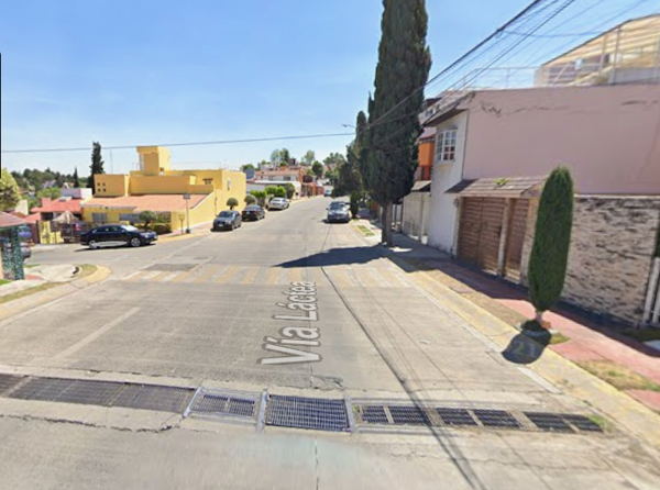 Casa en venta en Jardines de Satelite, Naucalpan de Juárez — foto 3 de 7