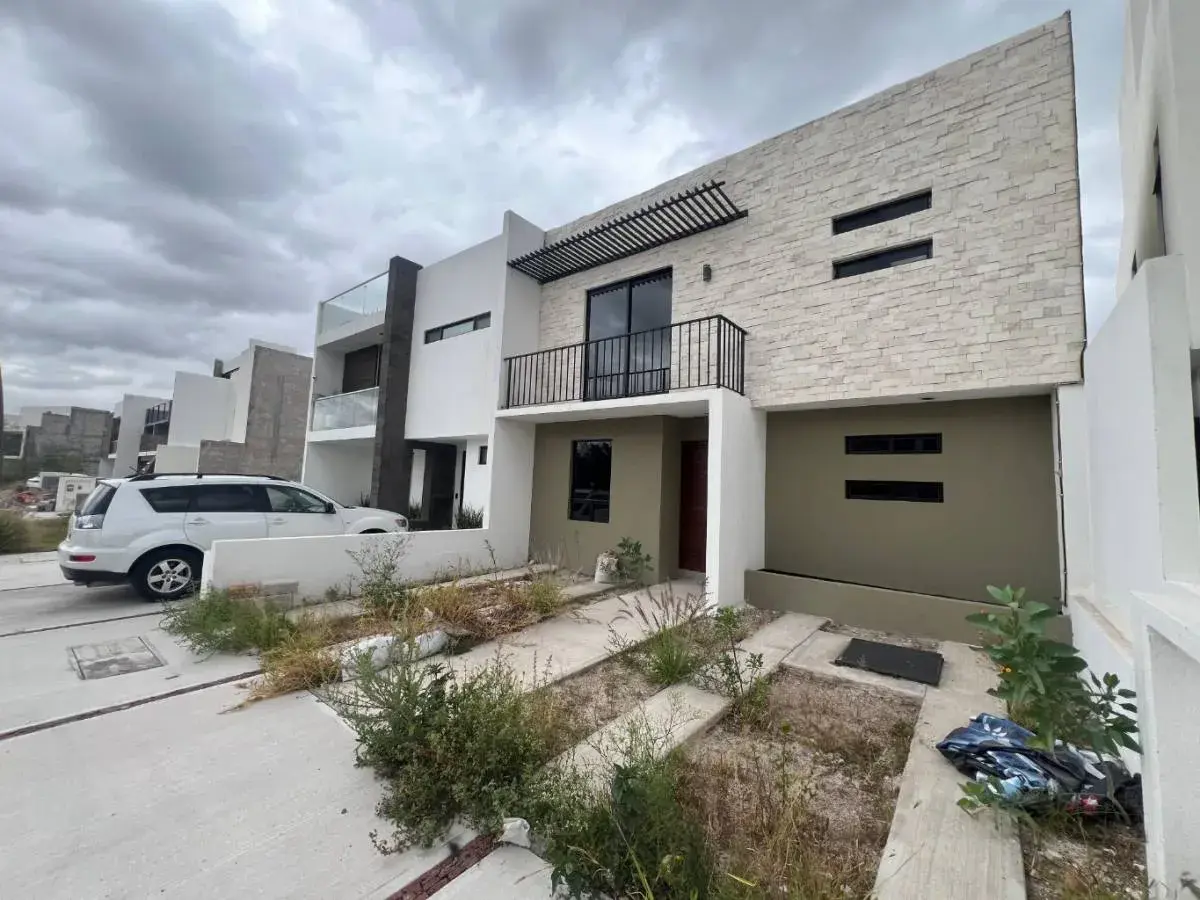 Casa en venta en Cañadas del Lago, Corregidora — foto 1 de 36