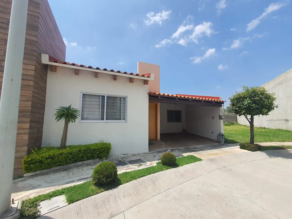 Casa en venta en Sierra Nogal, León — foto 1 de 31