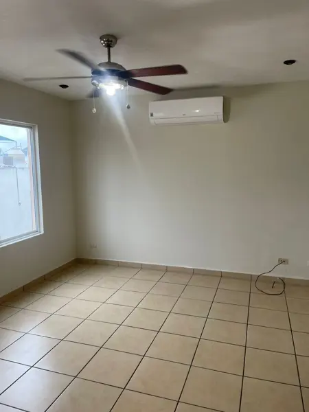 Casa en venta en Colinas del Huajuco, Monterrey — foto 3 de 28