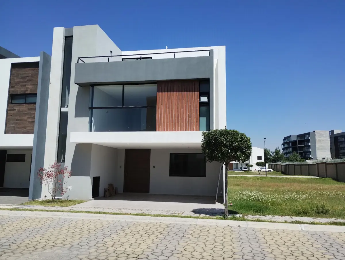 Casa en venta en Lomas de Angelópolis, Ocoyucan — foto 1 de 22