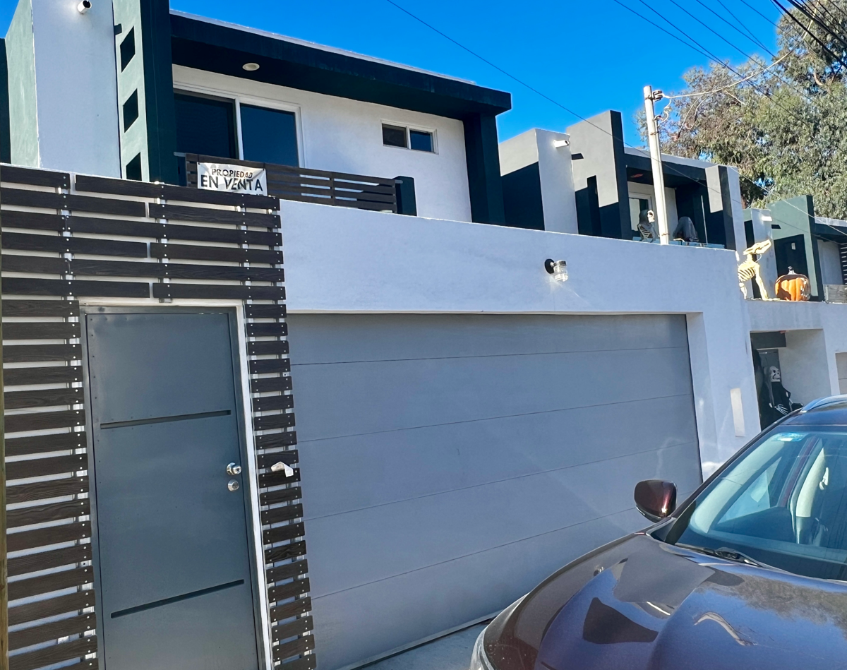 Casa en venta en Lomas del Río, Tijuana — foto 1 de 37
