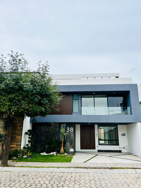 Casa en venta en Lomas de Angelópolis, San Andrés Cholula, Puebla Casa en venta en Lomas de Angelópolis, San Andrés Cholula, Puebla