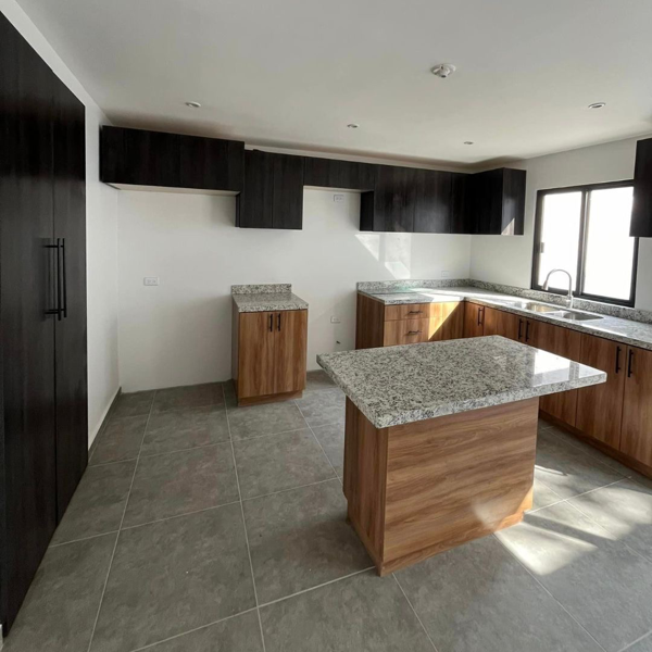 Casa en venta en El Rubi, Tijuana — foto 3 de 12