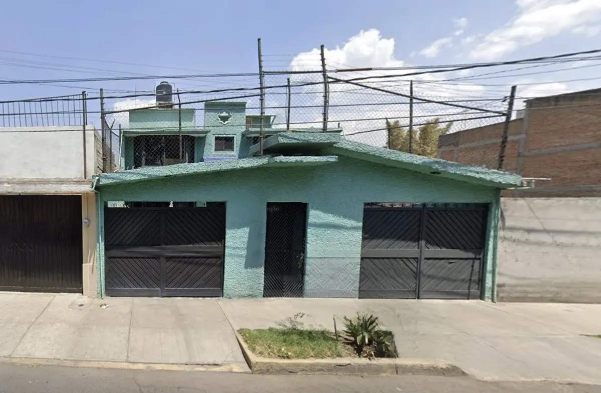 Casa en venta en Lomas Estrella, Iztapalapa — foto 1 de 7