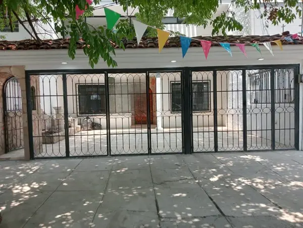 Casa en venta en Chapalita Inn, Zapopan — foto 2 de 10