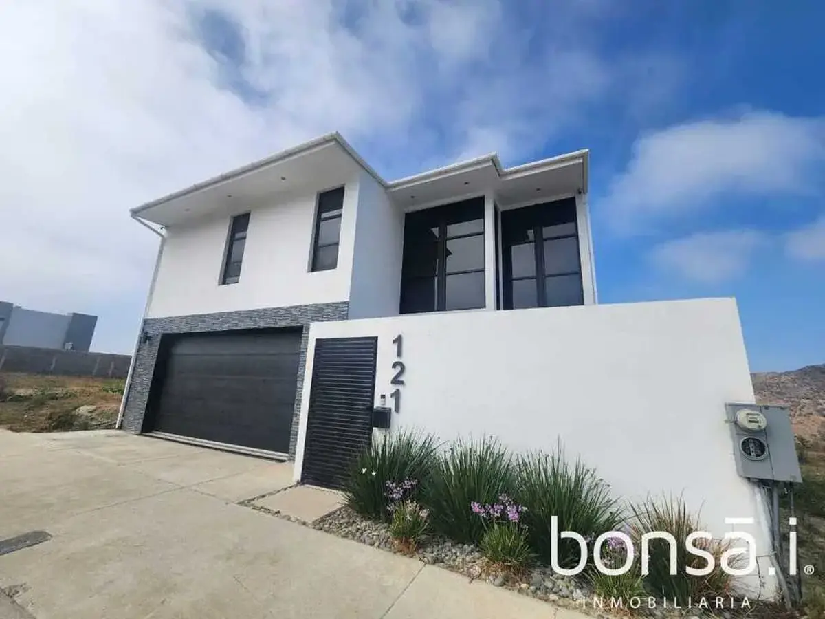 Casa en venta en Colinas del Sauzal, Ensenada — foto 1 de 27