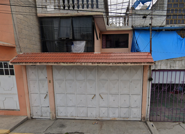 Casa en Fuentes de Aragon, Ecatepec de Morelos, México