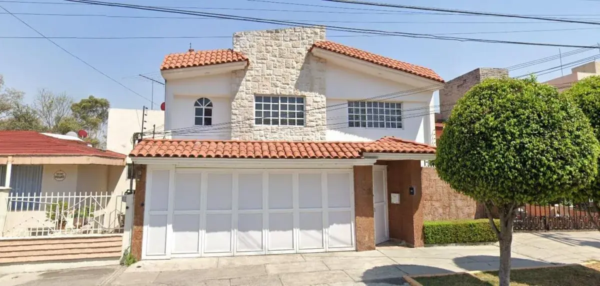 Casa en venta en Ciudad Satelite, Naucalpan de Juárez — foto 1 de 8