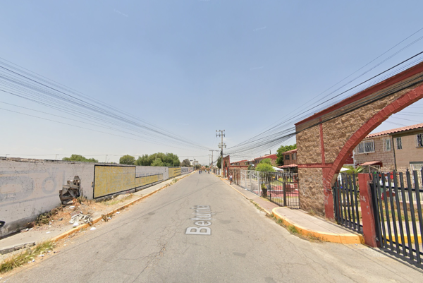 Casa en venta en Jardines de los Claustros IV, Tultitlán — foto 2 de 11