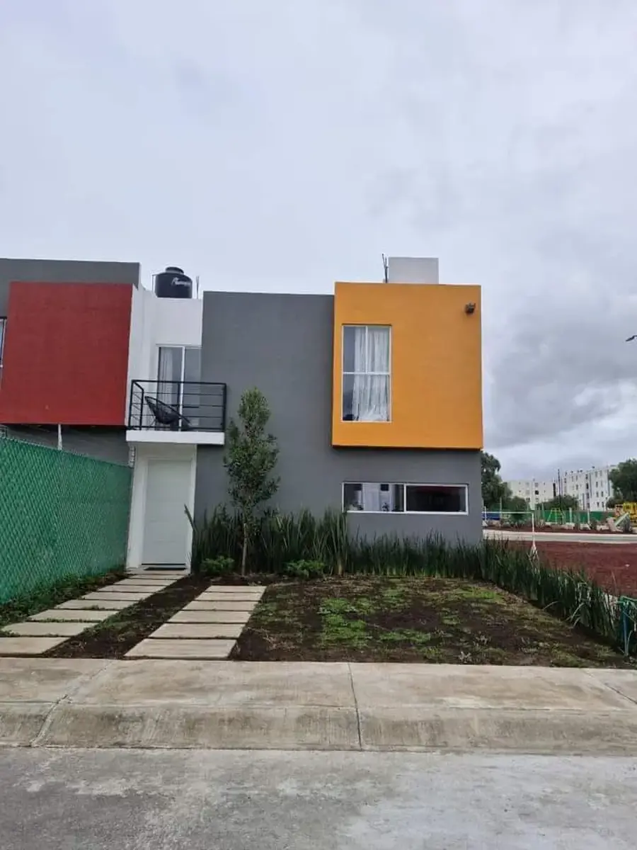 Casa en venta en San Luis II, Mineral de la Reforma — foto 1 de 6