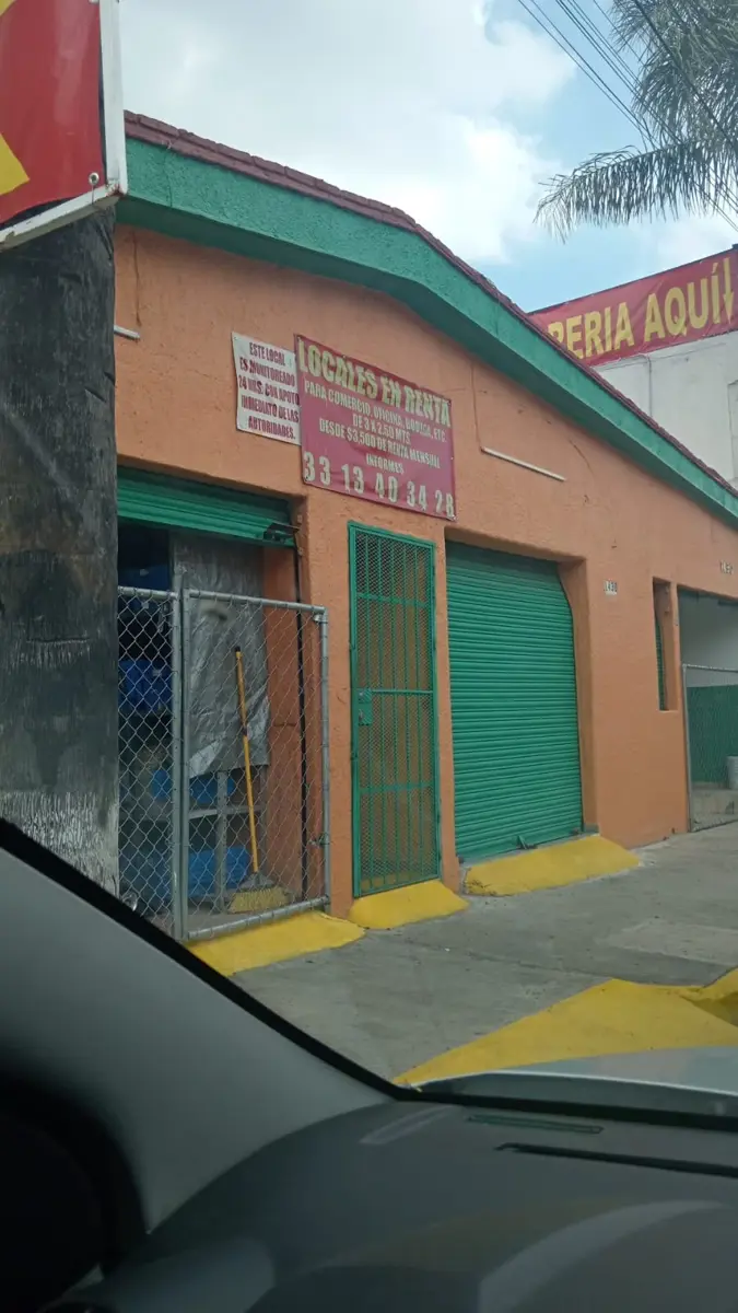 Local en venta en Del Fresno 1a. Sección, Guadalajara — foto 1 de 10