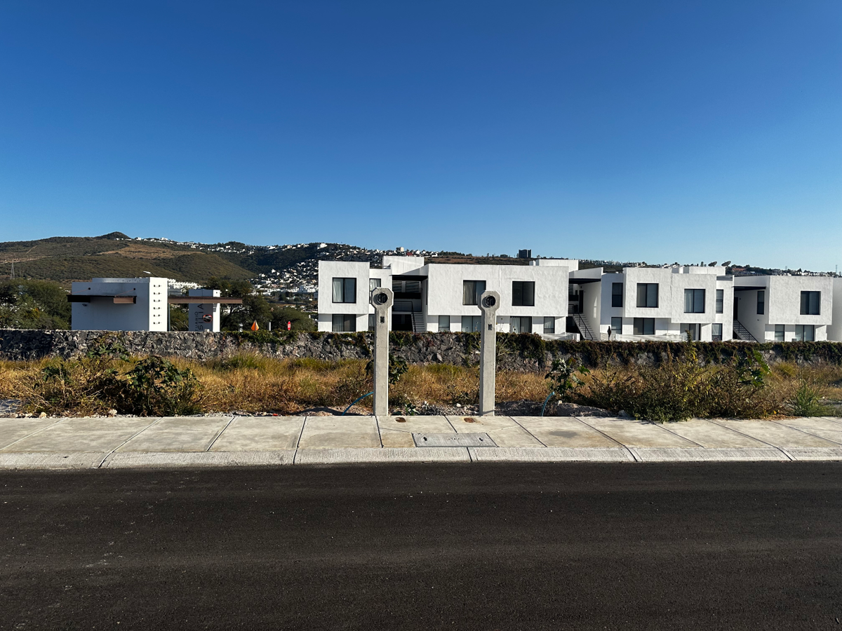 Terreno en venta en Los Olvera, Corregidora — foto 1 de 17