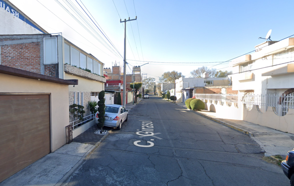 Casa en venta en Club Jardin, Toluca — foto 3 de 11