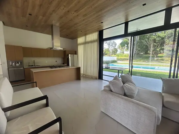 Casa en venta en Lomas de Cocoyoc, Atlatlahucan — foto 3 de 12