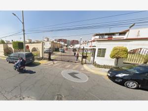 Casa en Jardines de Morelos Sección Bosques, Ecatepec de Morelos, México