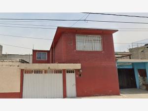 Casa en Ciudad Cuauhtémoc Sección Moctezuma, Ecatepec de Morelos, México