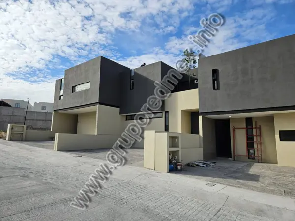 Casa en venta en Capital Sur, El Marqués — foto 2 de 13
