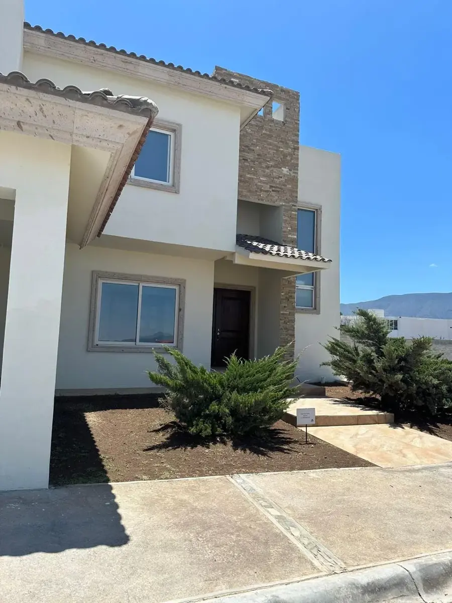 Casa en renta en Loma Alta, Arteaga — foto 1 de 14