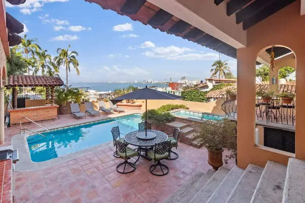Casa en venta en Puerto Vallarta Centro, Puerto Vallarta — foto 2 de 28