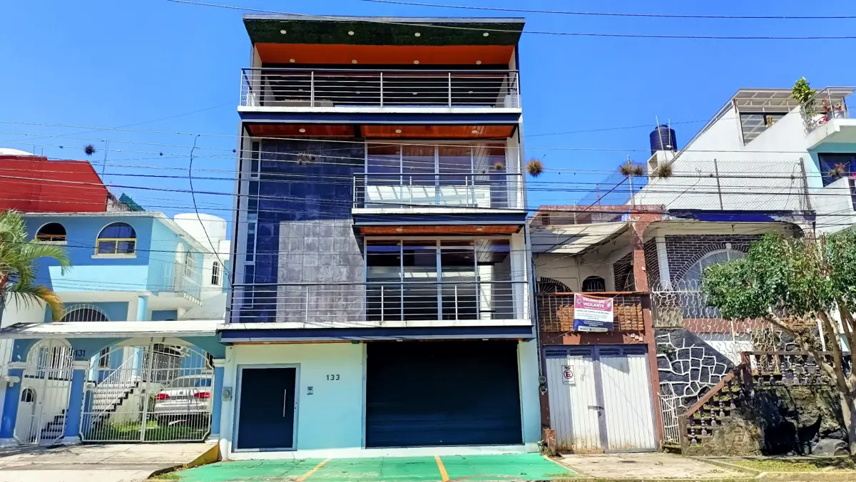Edificio en renta en El Mirador, Xalapa — foto 1 de 37