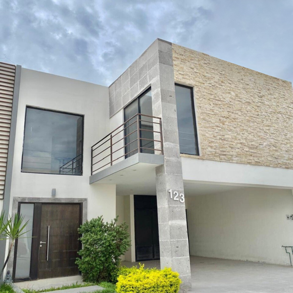 Casa en venta en Los Viñedos, Torreón — foto 2 de 31