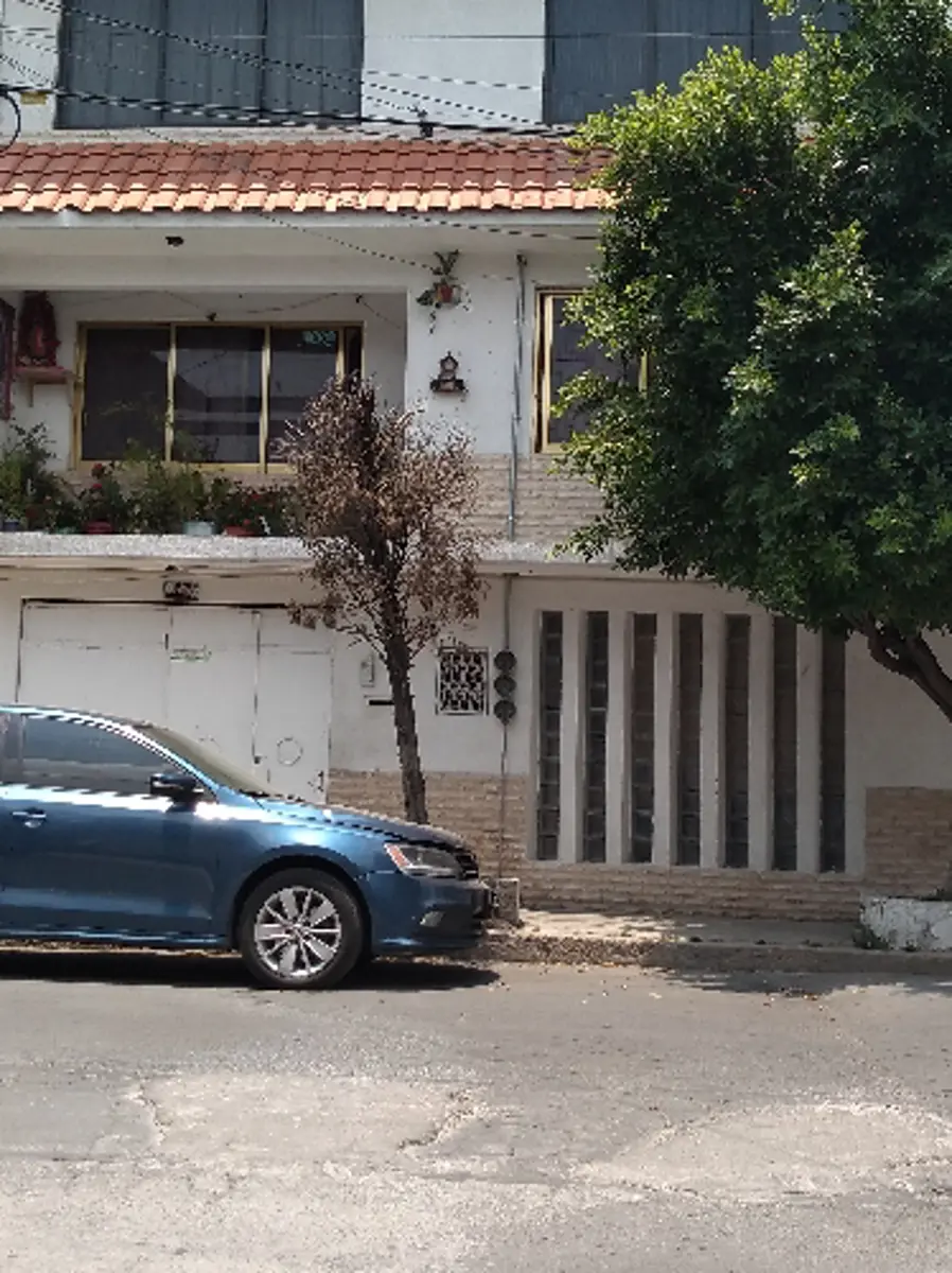Casa en venta en Las Aguilas, Nezahualcóyotl — foto 1 de 9