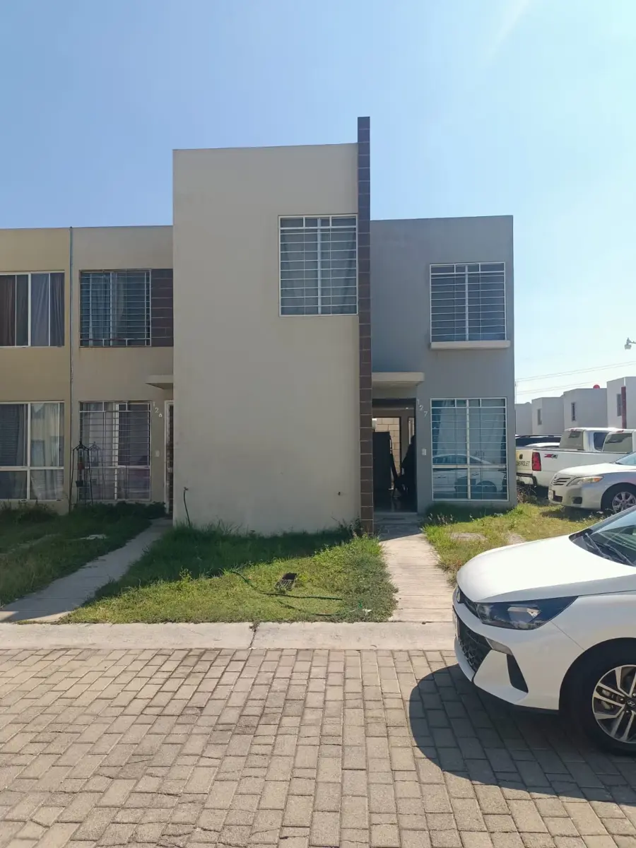 Casa en venta en Valle de las Flores, Tlajomulco de Zúñiga — foto 1 de 21
