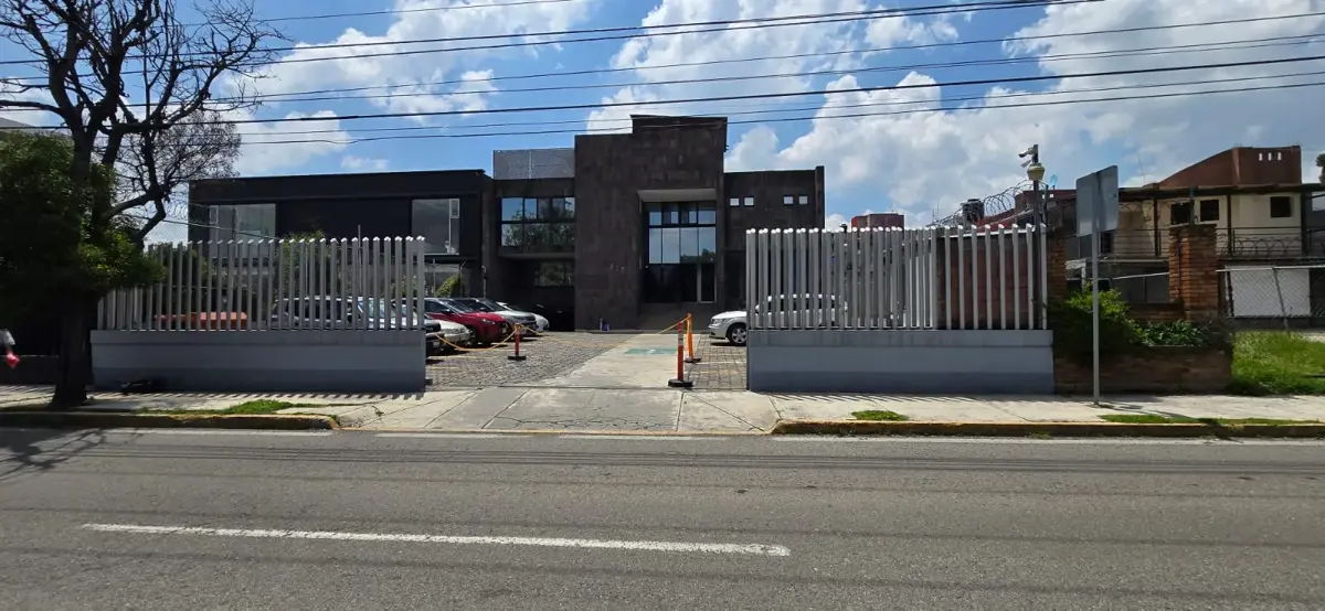 Edificio en renta en Xinantecatl, Metepec — foto 1 de 18