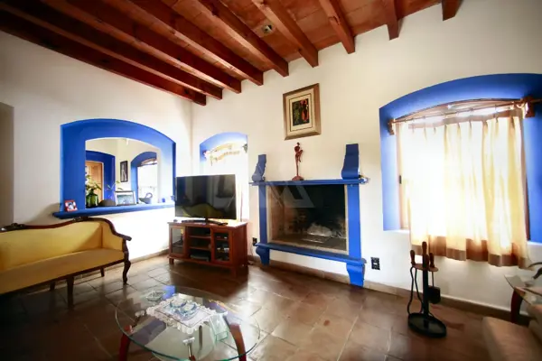 Casa en venta en Lomas de Atzingo, Cuernavaca — foto 2 de 9