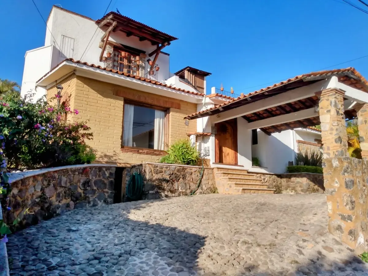 Casa en venta en Hacienda Tetela, Cuernavaca — foto 1 de 14